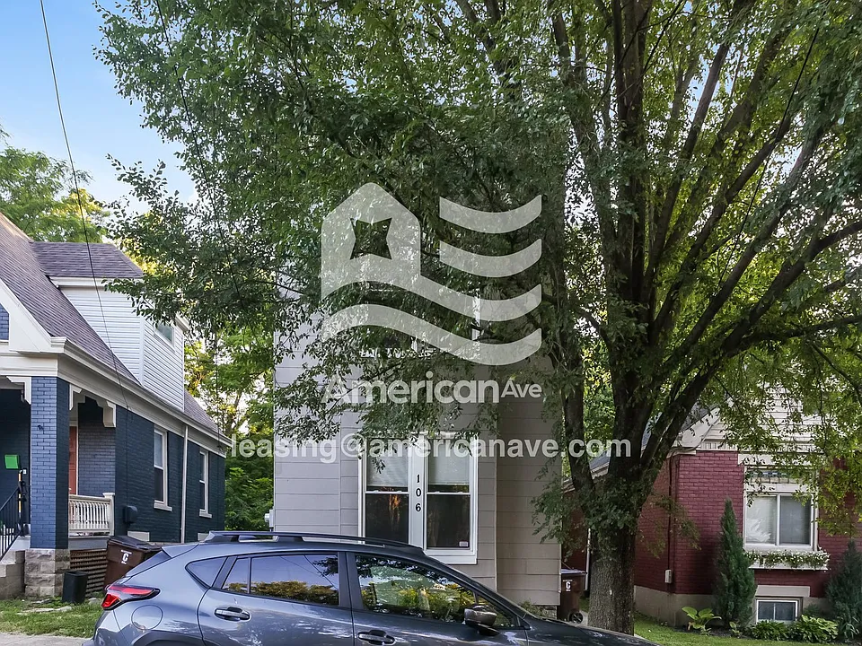 106 E 24th St