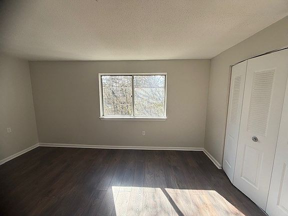 2nd image of 16 Beals Cove Rd APT C