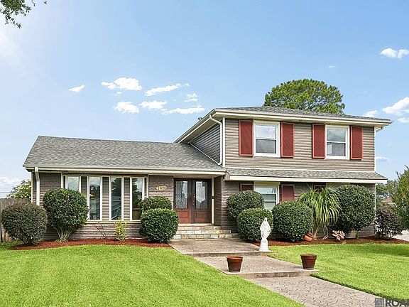 3rd image of 2820 Ingrid Ln