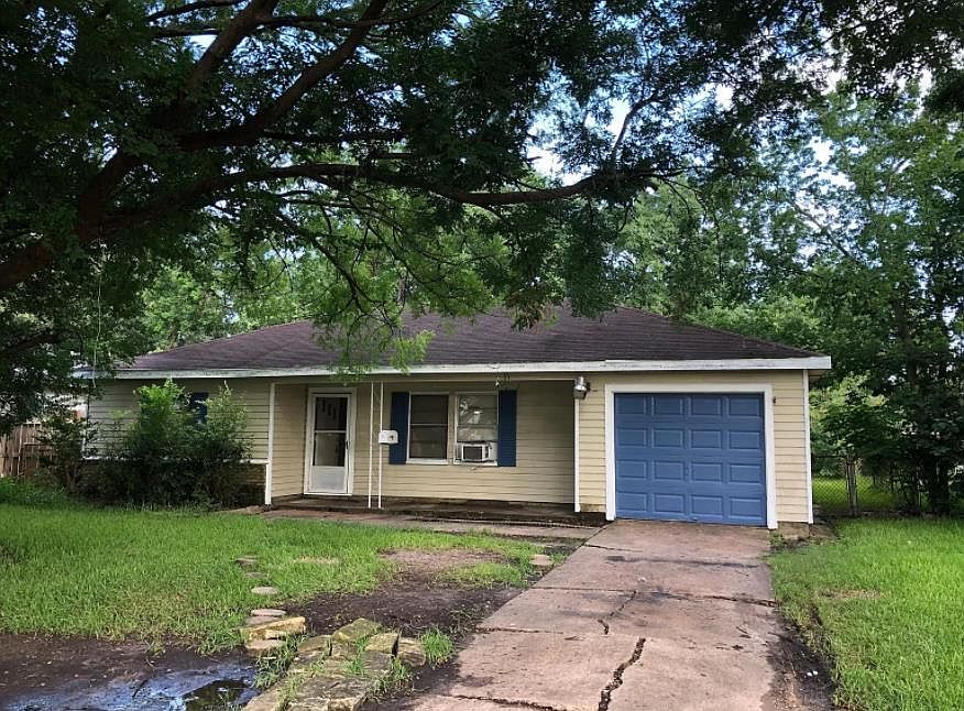 1st image of 1210 Houston Ave
