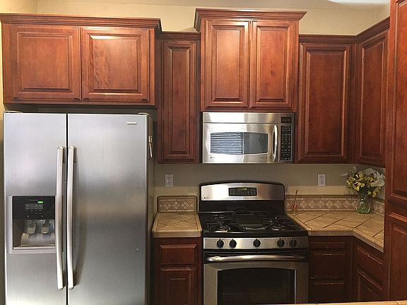 2nd image of 262 Phoenix Cir