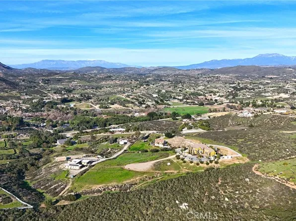 38101 Via Lobato, Temecula, CA 92592