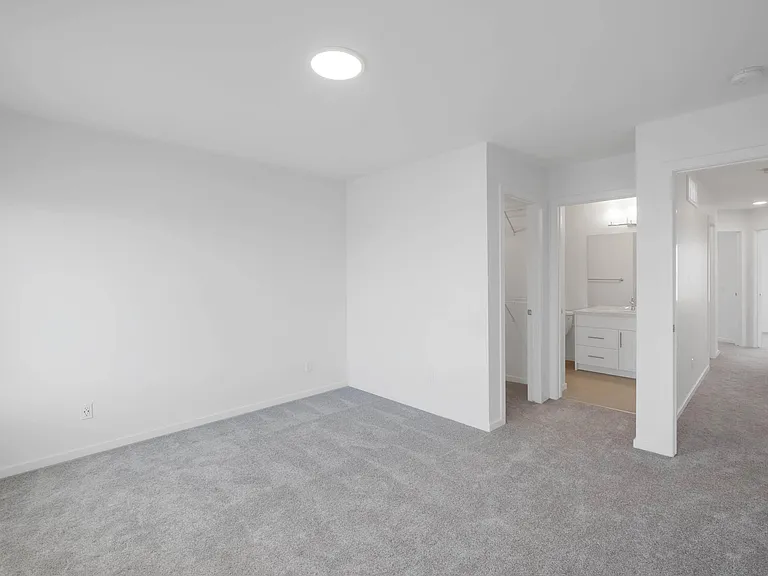 5243 21a Ave SW — Photo 28