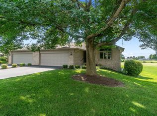6597 Swanson Ct, Rockford, IL