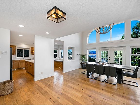 5th image of 6054 Chippewa Rd