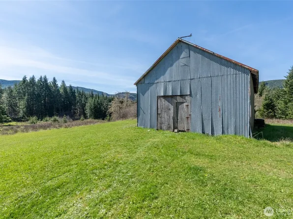 727 Greenwood Road, Kalama, WA 98625