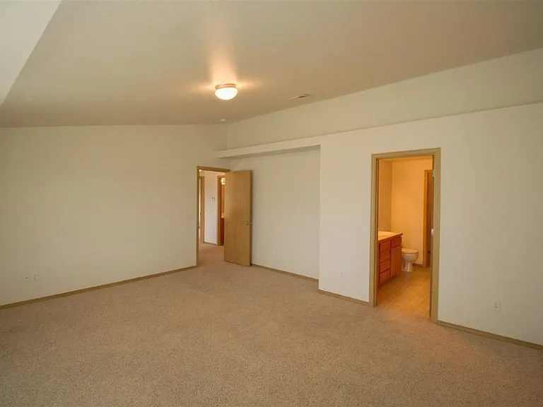 9511 W Caelen Ave — Photo 13