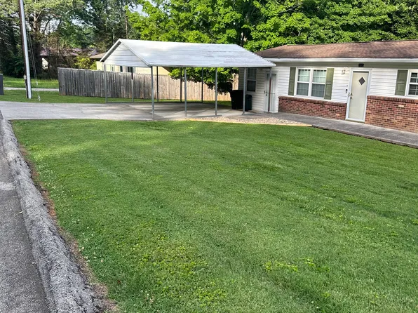 2312 Pyott Dr #1, Maryville, TN 37803