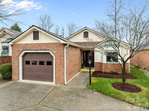 125 Exeter Ct, Hendersonville, NC 28791