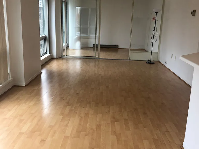 1001 Bay St #404 — Photo 7