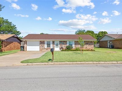 631 S 28th St, Clinton, OK, 73601
