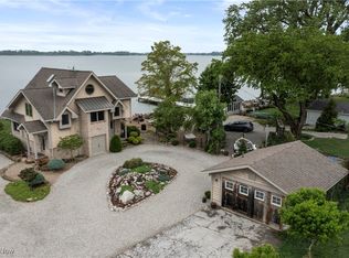 731 Cedar Point Rd, Sandusky, OH 44870