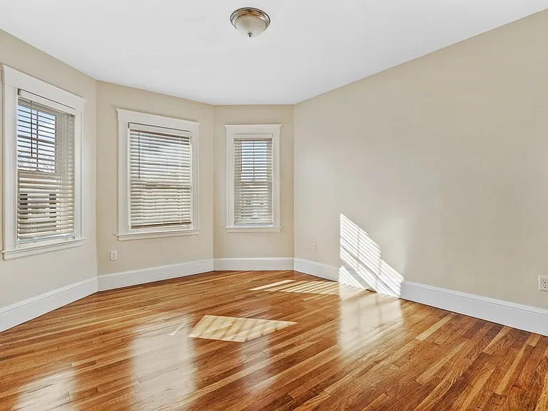 70 Sudan St #3 — Photo 6