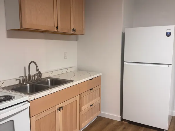 1530 W Euclid Ave APT A, Marion, IN 46952