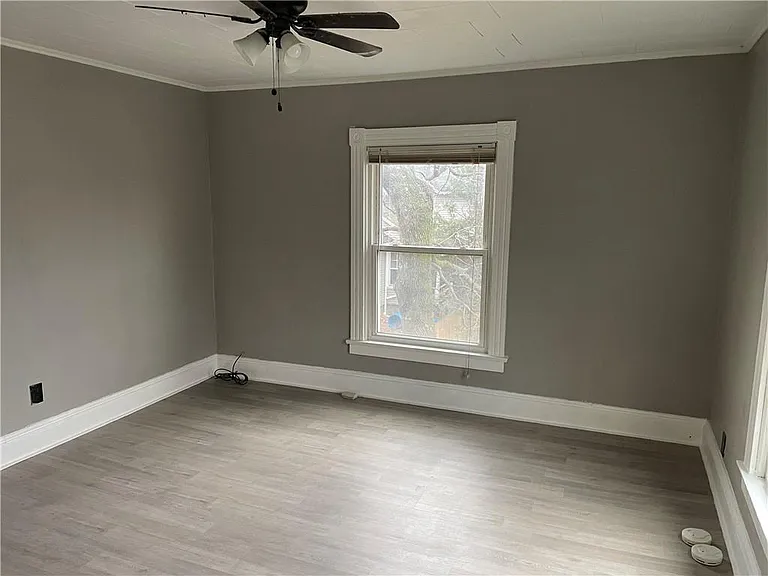 311 Linden St #1 — Photo 11