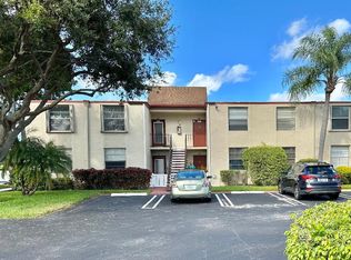 15 Willowbrook Ln APT 102, Delray Beach, FL 33446