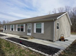 1038 Hunters Creek Rd, Norman, IN 47264