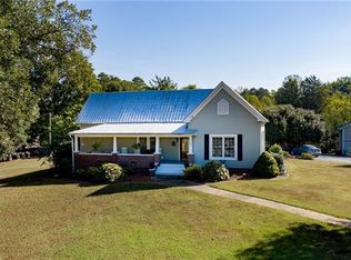 2180 Saint Marks Church Rd, Crouse, NC 28033