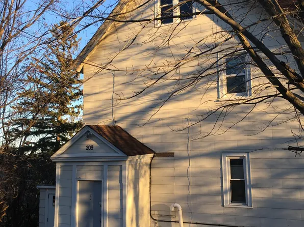 209 E 4th St APT 2, Duluth, MN 55805