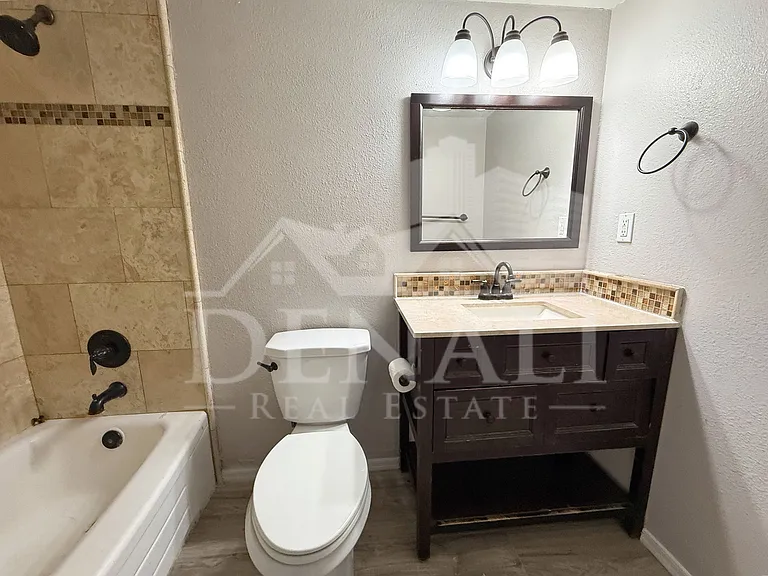 749 E Montebello Ave #233 — Photo 14