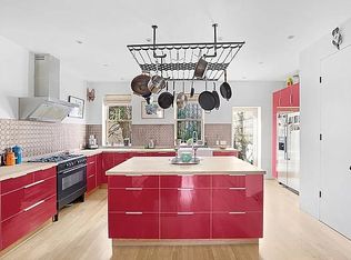 422 Franklin Ave, Brooklyn, NY 11238