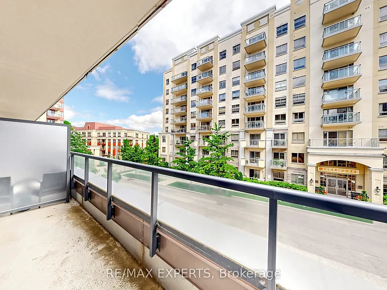 18 Rean Dr #223 — Photo 35