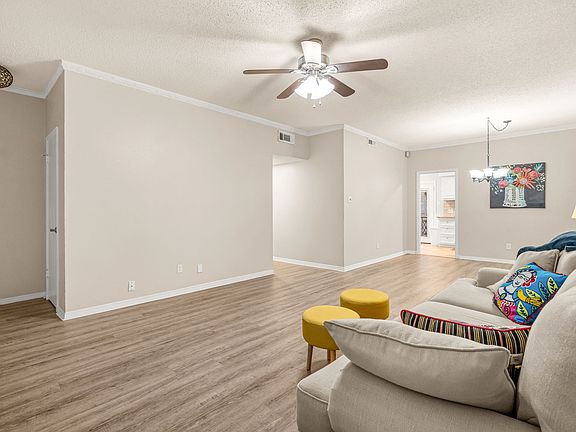 5th image of 4420 Harlanwood Dr APT 228