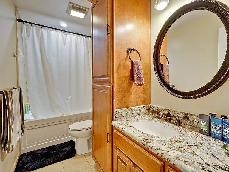 22671 Queens Oak Ct — Photo 36