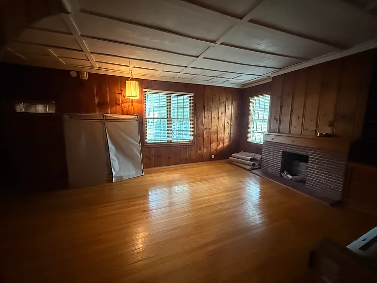 1644 Smallhouse Rd — Photo 4