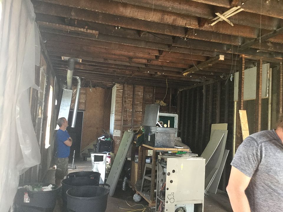 2nd image of 3933 Borden St