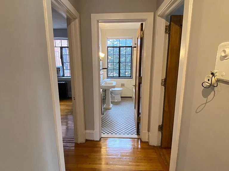 1212 Delaware Ave #B6 — Photo 11