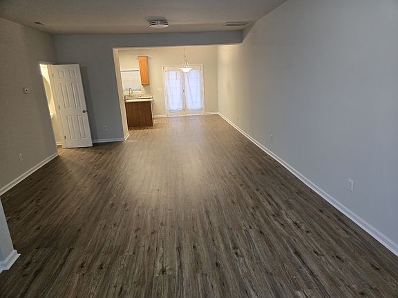 4th image of 206 Pilot Ct #206