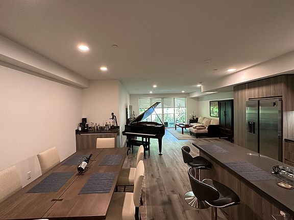 4th image of 4806 Sylmar Ave #302