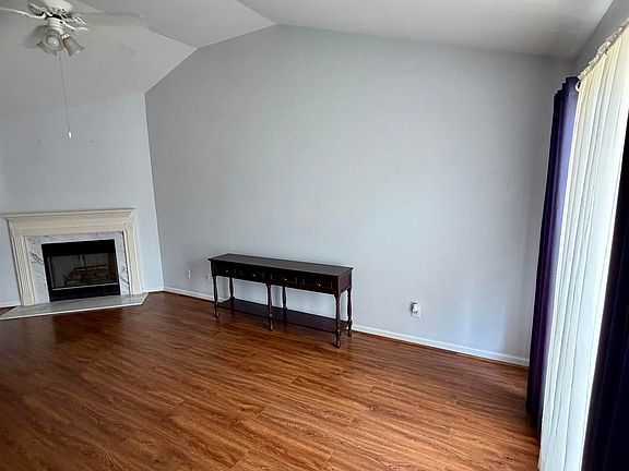 4th image of 4008 Virginia Ln