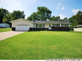 601 Sunny Slope Cir, Camdenton, MO 65020