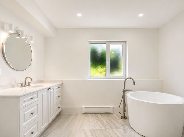 6 bedroom rental in West Vancouver — photo 33