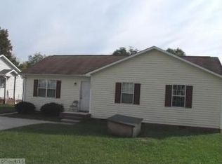 1602 Ball St, Greensboro, NC 27405