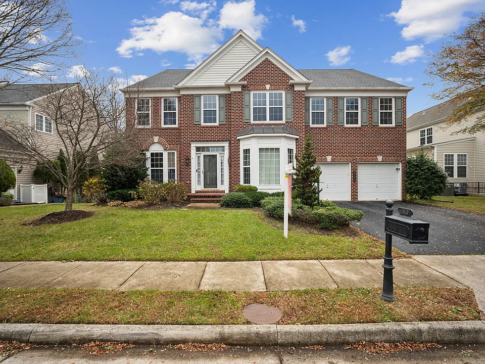 8113 American Holly Rd