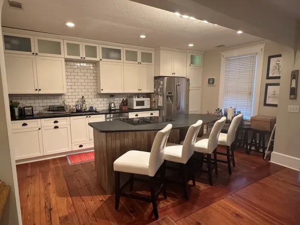 14 Brady St, Savannah, GA 31401