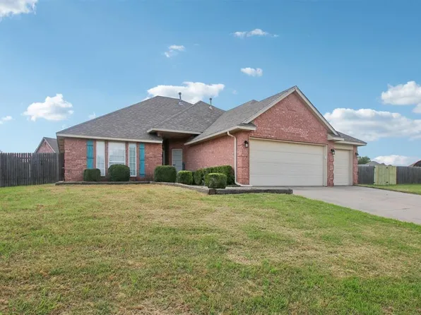 4605 Mackenzie Dr, Moore, OK 73160