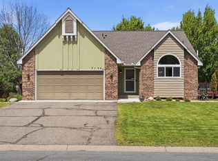 7135 Upper 157th St W, Apple Valley, MN 55124
