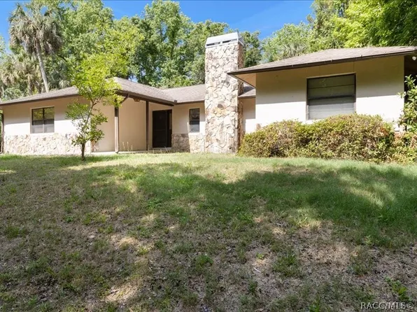 778 N Michael Brunn Point, Crystal River, FL 34429