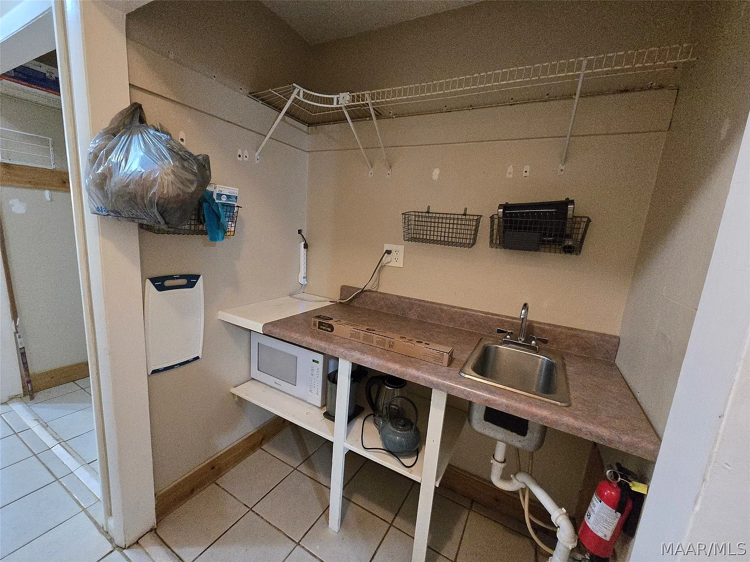 1 bed, 1.0 bath, 550 sqft, $1,050 — Photo 4