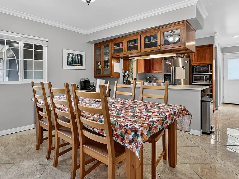 212 E Avenida De Los Arboles — Photo 20