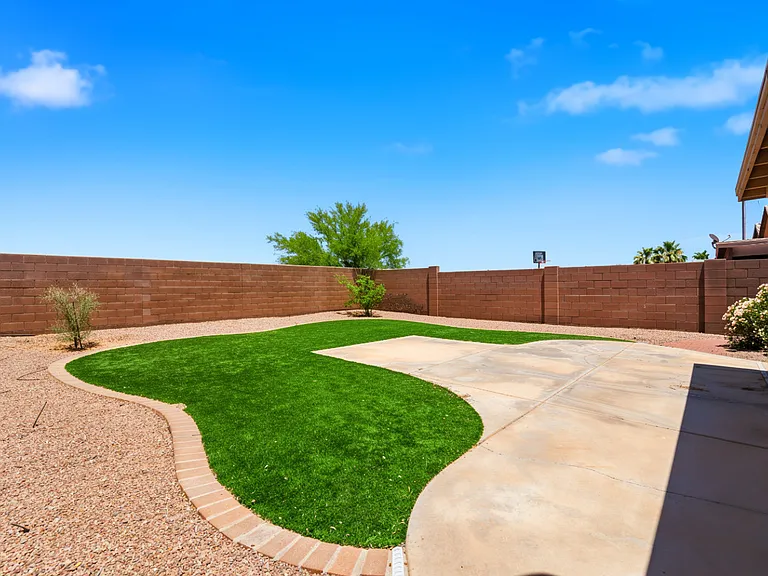 41628 W Hillman Dr — Photo 36