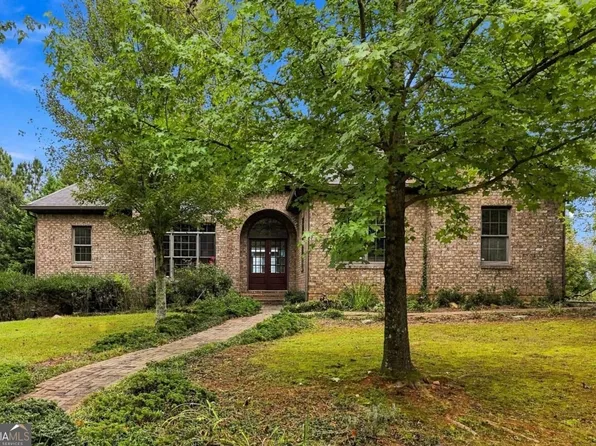 100 Fox Paw Leaf Ct, Ellijay, GA 30536