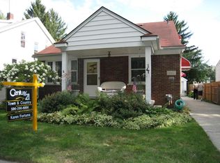 15206 Maplewood Ave, Eastpointe, MI 48021