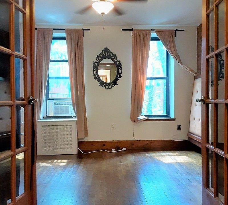 1st image of 210 E 88th St #D3