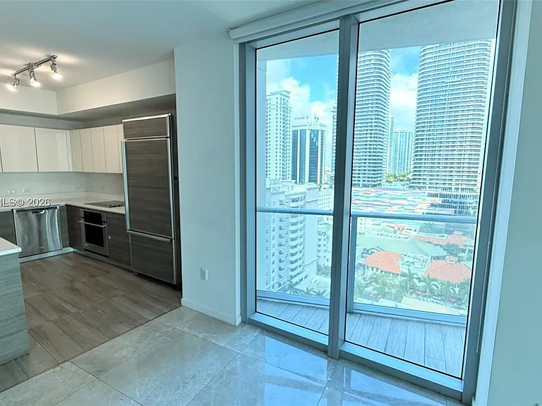 1100 S Miami Ave #1710 — Photo 8