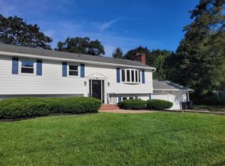 16 Stoney Brook Rd, Methuen, MA 01844